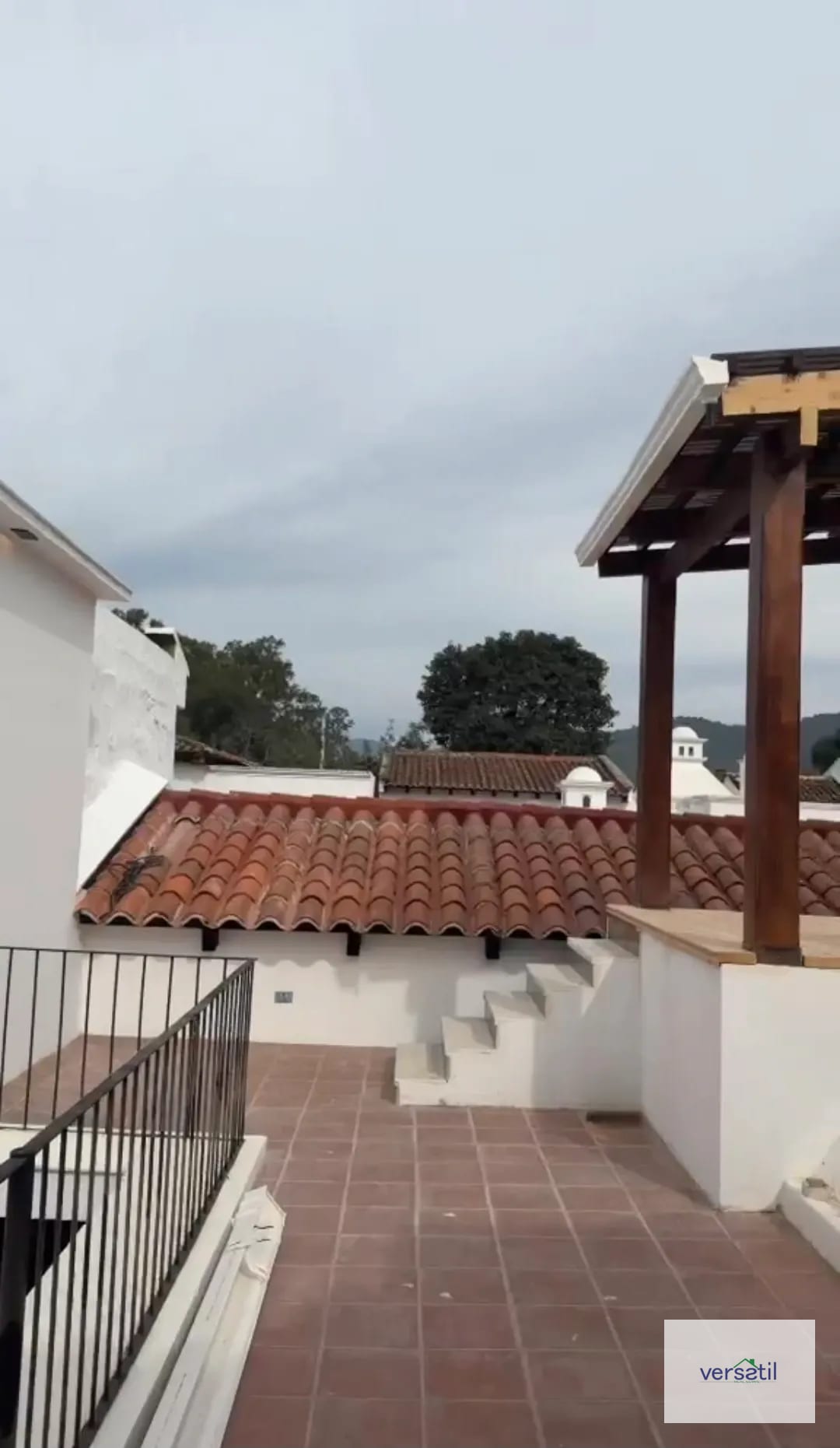 Bella Casa en Venta Portal de Antigua — Casa en Venta en La Serenisima, Antigua, Sacatepéquez — foto 1 de 10
