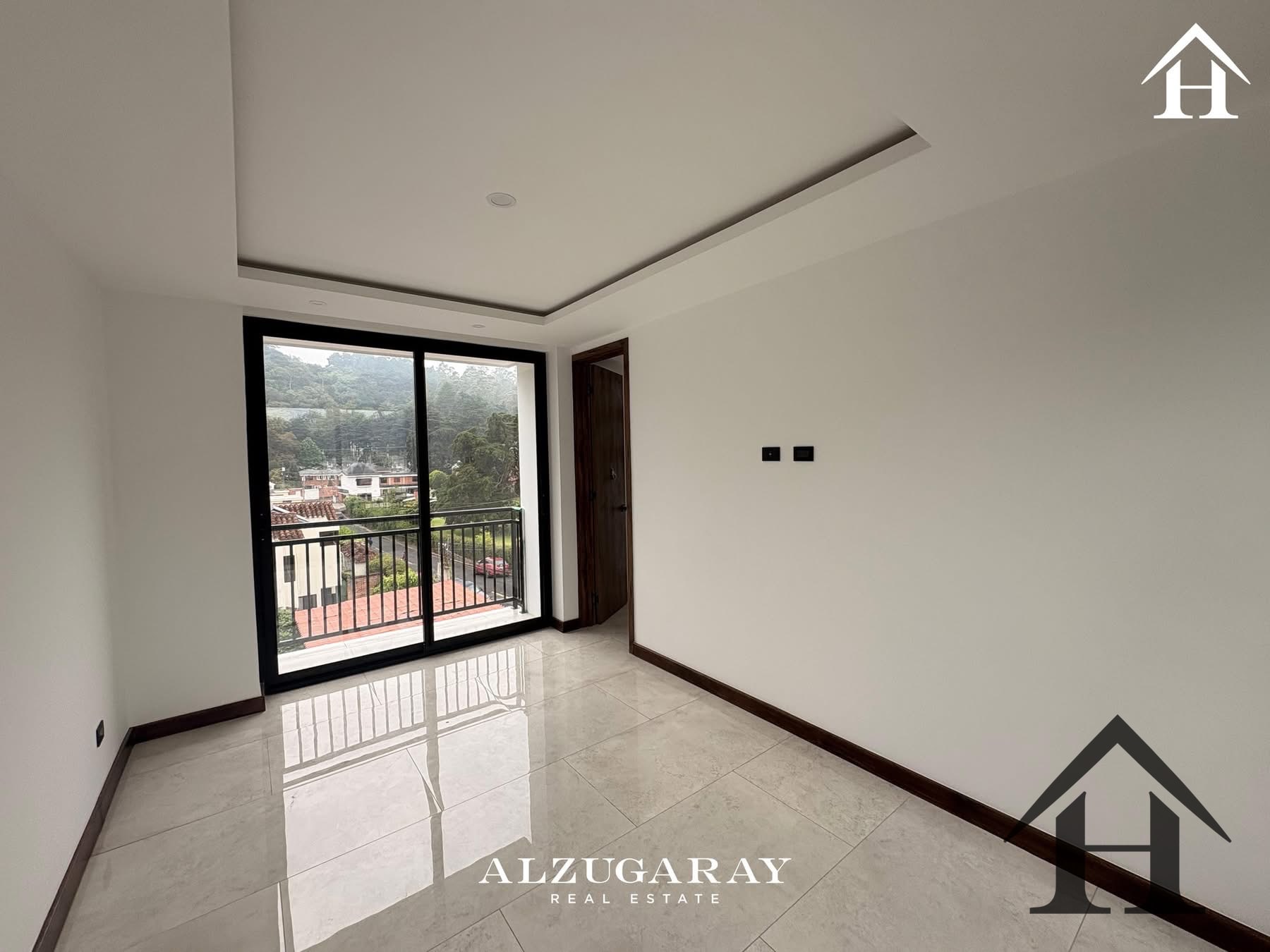 Casa moderna para estrenar Arrazola 1, km17.5 Carr a El Salvador — Casa en Venta en Carretera a El Salvador, Guatemala, Ciudad — foto 5 de 12