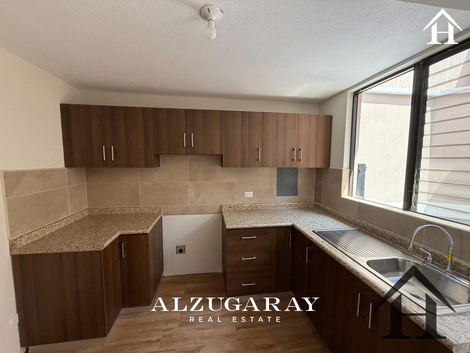 Casa en condominio zona 13 — Casa en Alquiler en Zona 13, Guatemala, Ciudad — foto 5 de 13