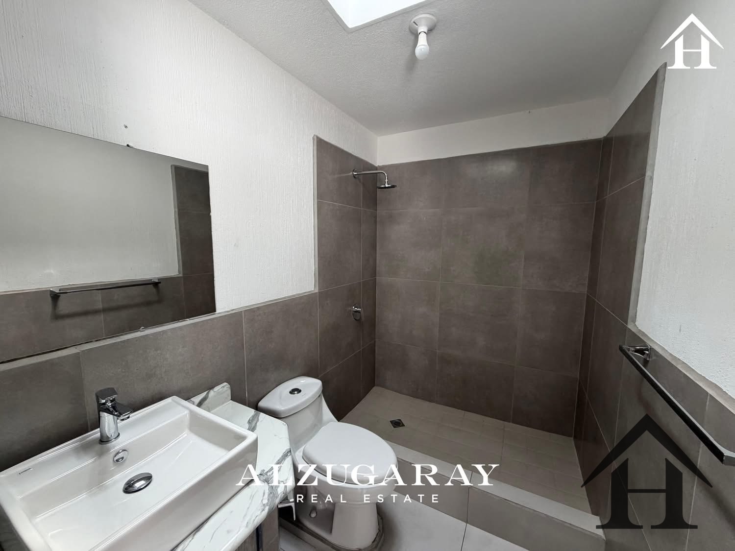 Casa en condominio zona 13 — Casa en Alquiler en Zona 13, Guatemala, Ciudad — foto 10 de 13