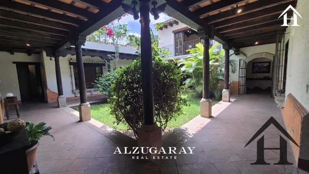 Casa espectacular 11,075 Vrs2 a 10 Min Antigua / Pastores — Casa en Venta en Antigua, Sacatepéquez — foto 9 de 14