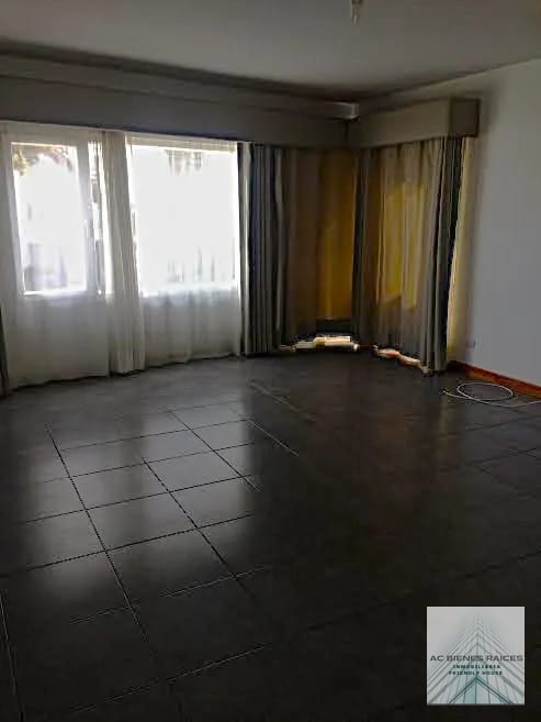 Renta Casa en Campos de San Isidro zona 16 — Casa en Alquiler en Campos de San Isidro, Zona 16, Guatemala, Ciudad — foto 8 de 12