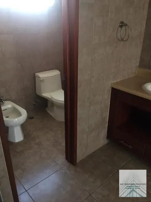 Renta Casa en Campos de San Isidro zona 16 — Casa en Alquiler en Campos de San Isidro, Zona 16, Guatemala, Ciudad — foto 11 de 12