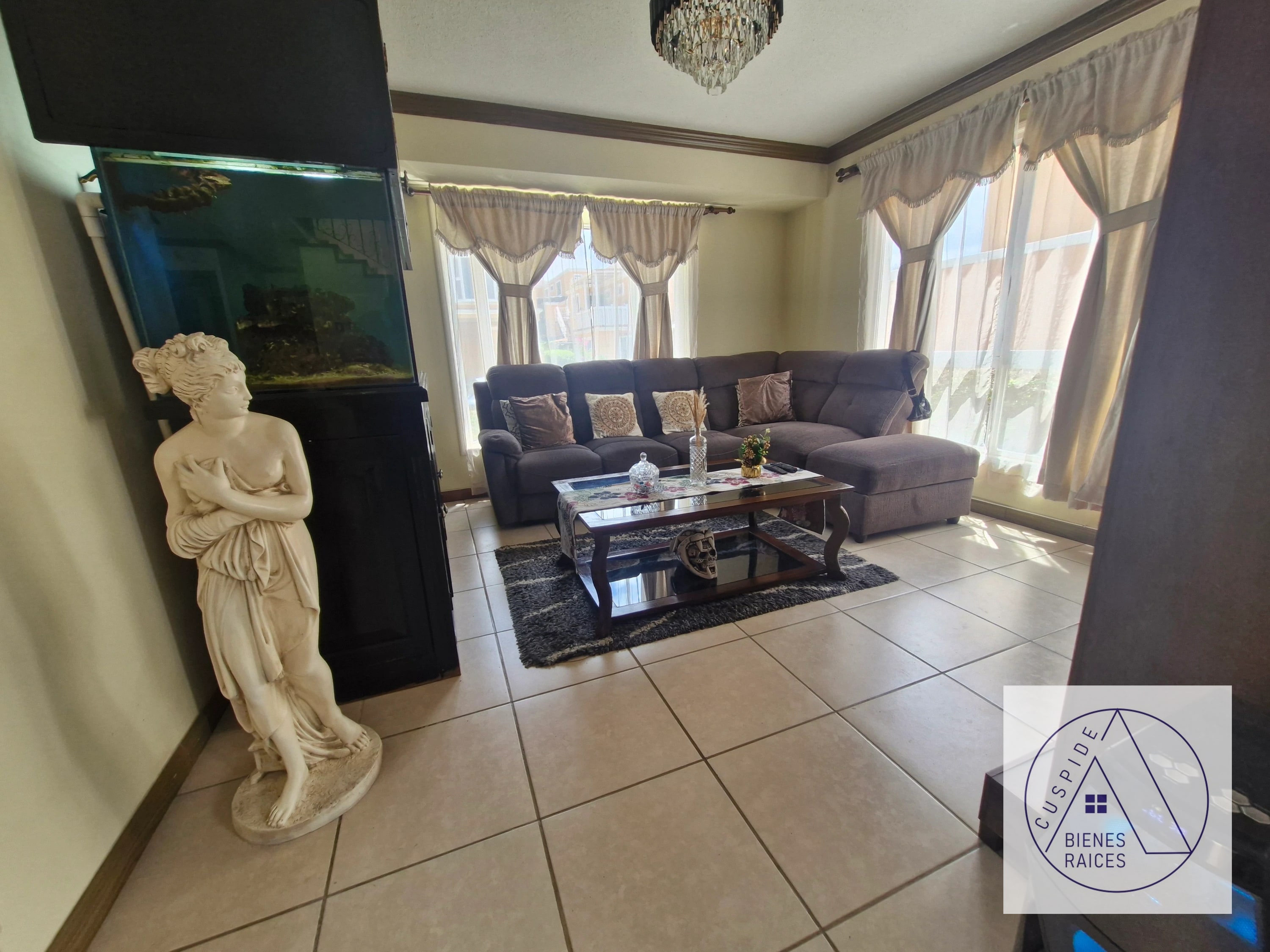 Carr Salvador San Martin de Allende km 29.5 Casa en Venta de Lujo y completa — Casa en Venta en km 26-30, Carretera a El Salvador, Guatemala, Ciudad — foto 10 de 11