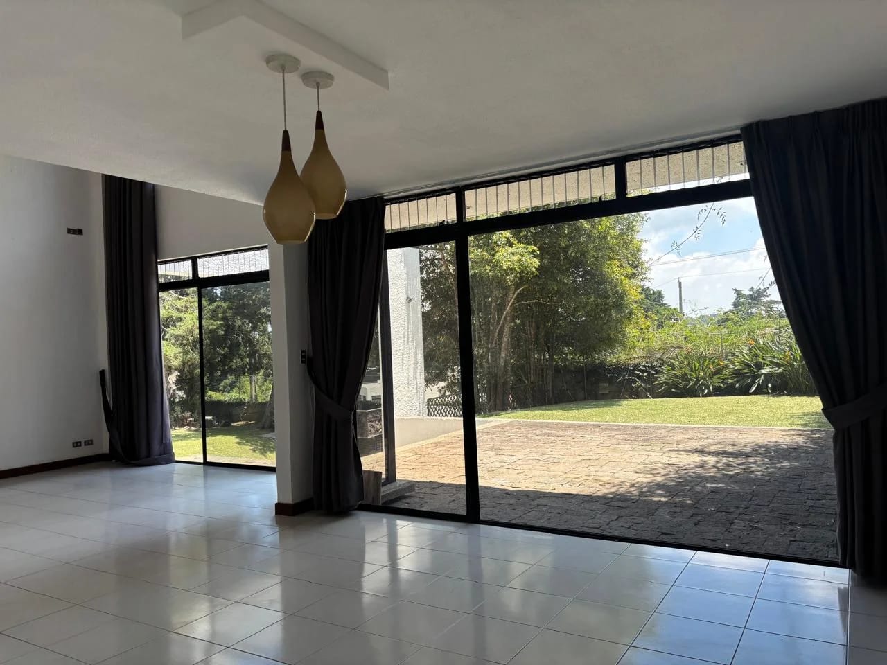Casa en Alquiler Hiltpo, Km. 12.5 Carretera Salvador — Casa en Alquiler en Santa Catarina Pinula, Guatemala, Ciudad — foto 11 de 12