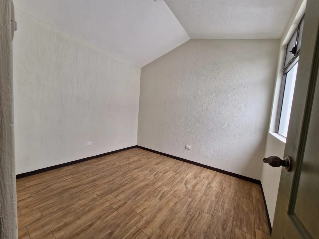4 Casas en Alquiler, Ave. Hincapié zona 13 — Casa en Alquiler en Zona 13, Guatemala, Ciudad — foto 7 de 7