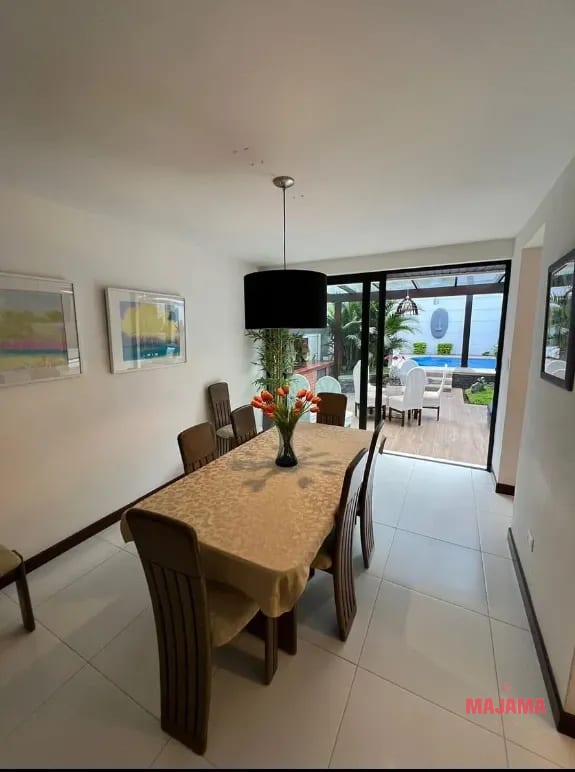CASA AMPLIA CON PISCINA EN VENTA, EN ZONA 15 - CODIGO 02_CV22 — Casa en Venta en Zona 15, Guatemala, Ciudad — foto 5 de 12