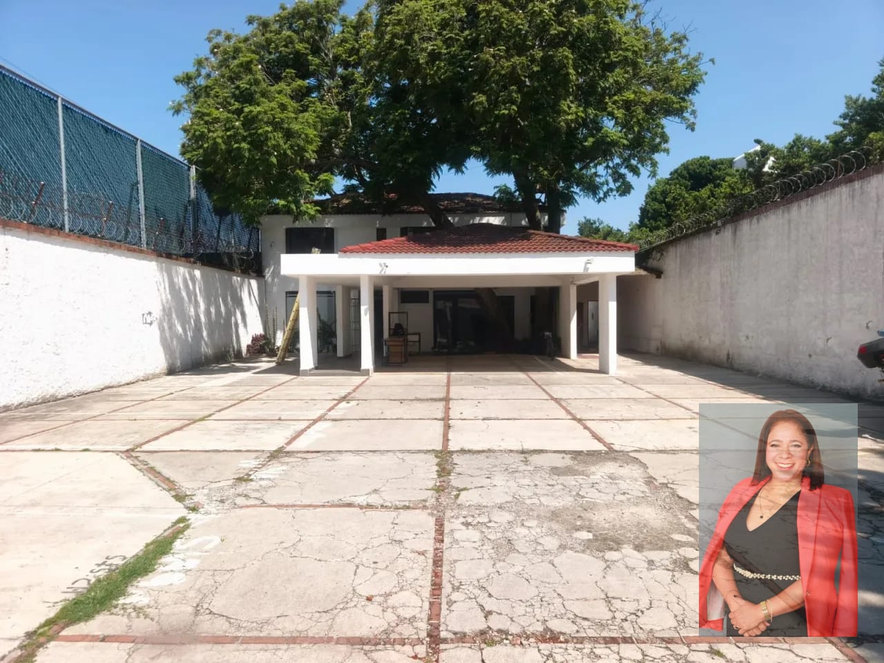 Amplia Propiedad en Renta y Venta Ideal Restaurante/showroom — Casa en Venta en Carretera a El Salvador, Guatemala, Ciudad — foto 8 de 9