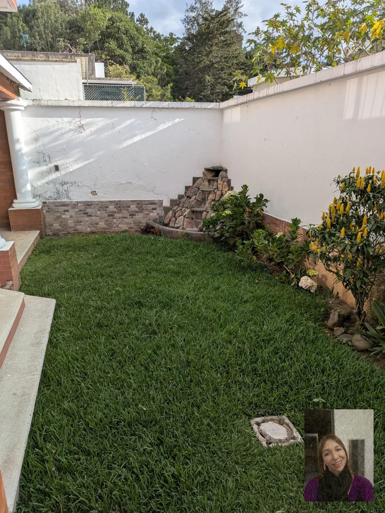 Preciosa Casa Dos Niveles "las Fuentes" Z.16 — Casa en Venta en Santa Rosita, Zona 16, Guatemala, Ciudad — foto 11 de 17