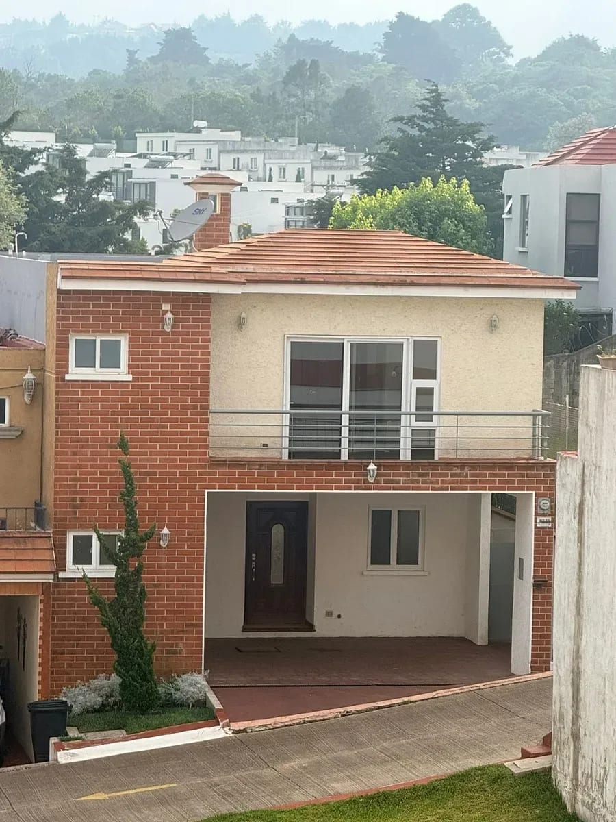 Casa en renta en Km 16.5 CAES — Condominio Boungambilias de Arrazola — Casa en Alquiler en Bouganbilias de Arrazola, Carretera a El Salvador, Guatemala, Ciudad — foto 1 de 13