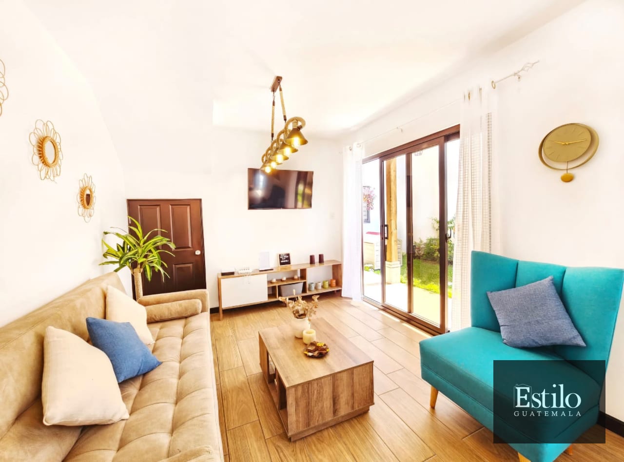 PRECIOSA CASA CON MUEBLES EN ANTIGUA GUATEMALA — Casa en Venta en Antigua, Sacatepéquez — foto 1 de 16