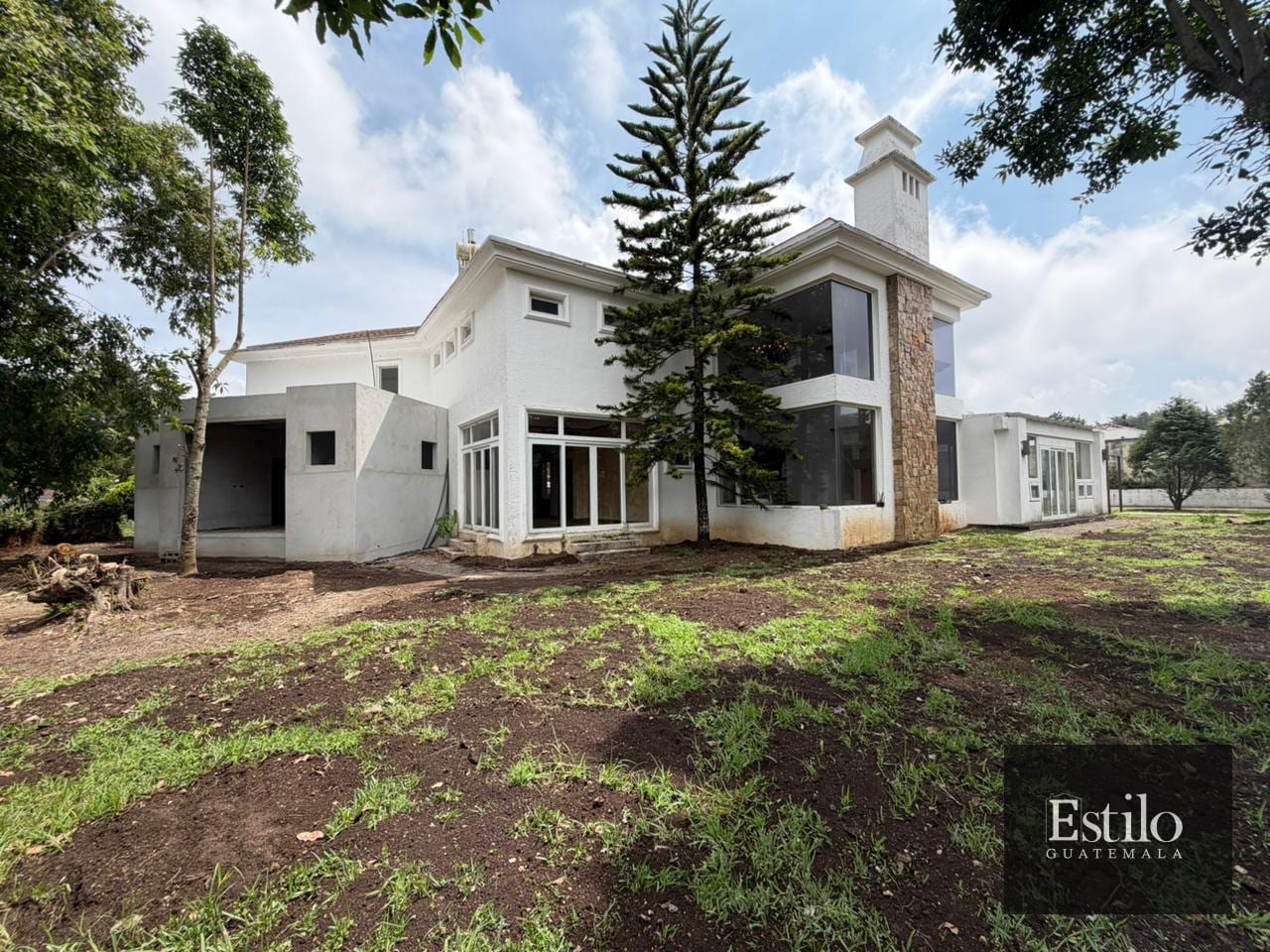ESPECTACULAR CASA ESTILO MANSIÓN — Casa en Venta en Carretera a El Salvador, Guatemala, Ciudad — foto 9 de 15