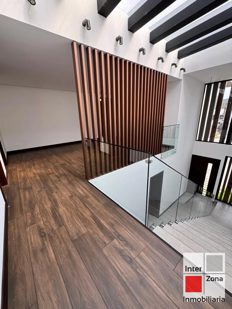 Casa en Molié, con elevador privado+panel solar. US$3,499 Junio 2026 - 14