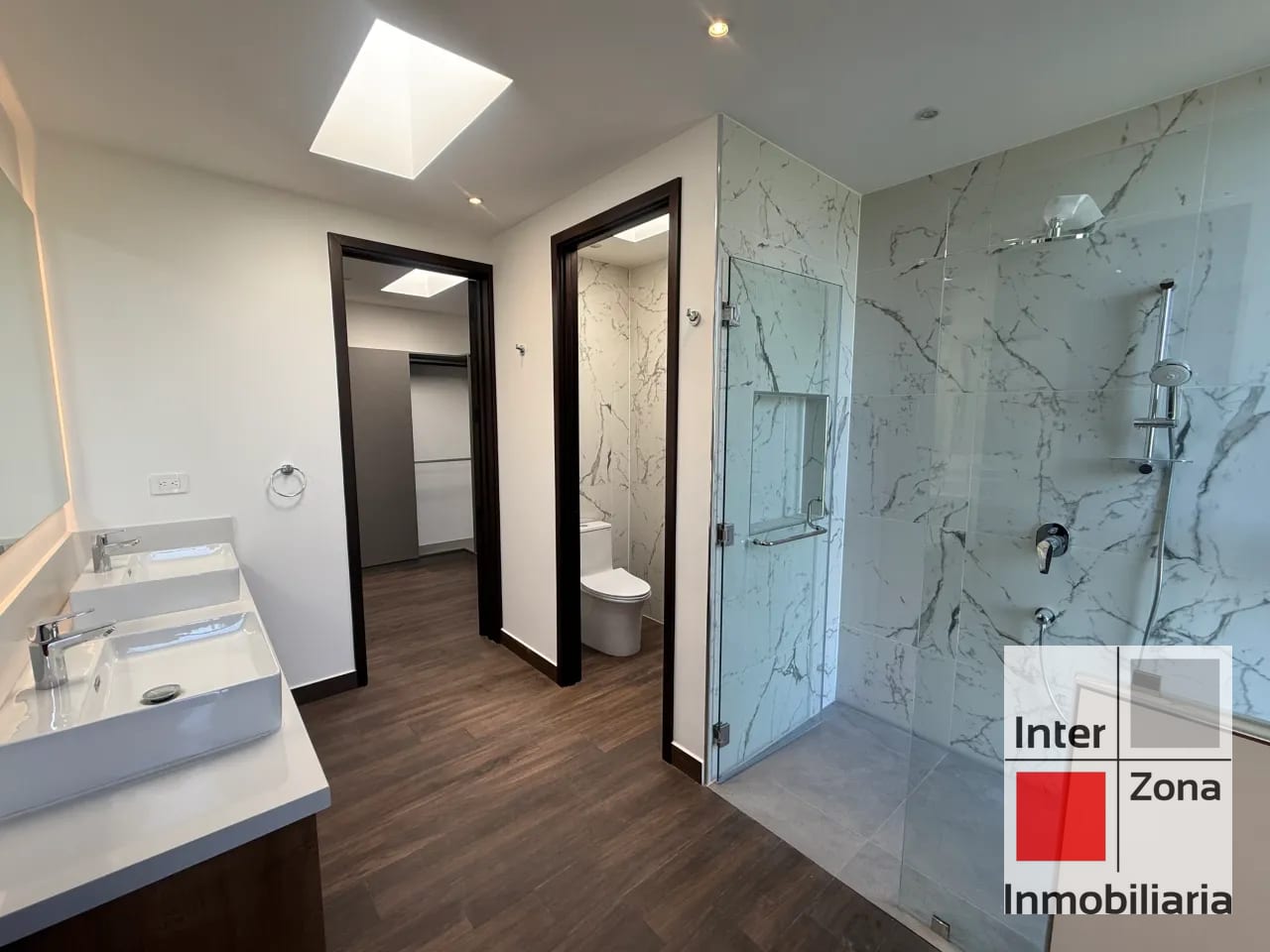 Casa en renta, Zona 10. Nueva y pet friendly. — Casa en Alquiler en Zona 10, Guatemala, Ciudad — foto 10 de 11