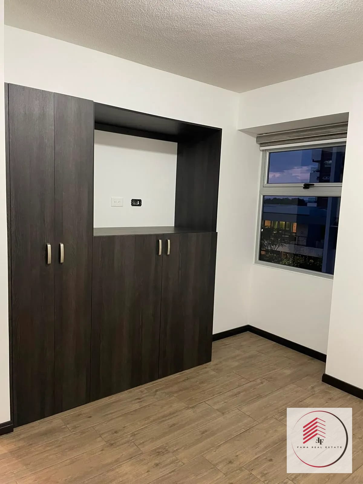 Vendo Casa Condado el Naranjo, Zona 4 Mixco — Casa en Venta en Condado Naranjo, Zona 4 Mixco, Guatemala, Ciudad — foto 4 de 11