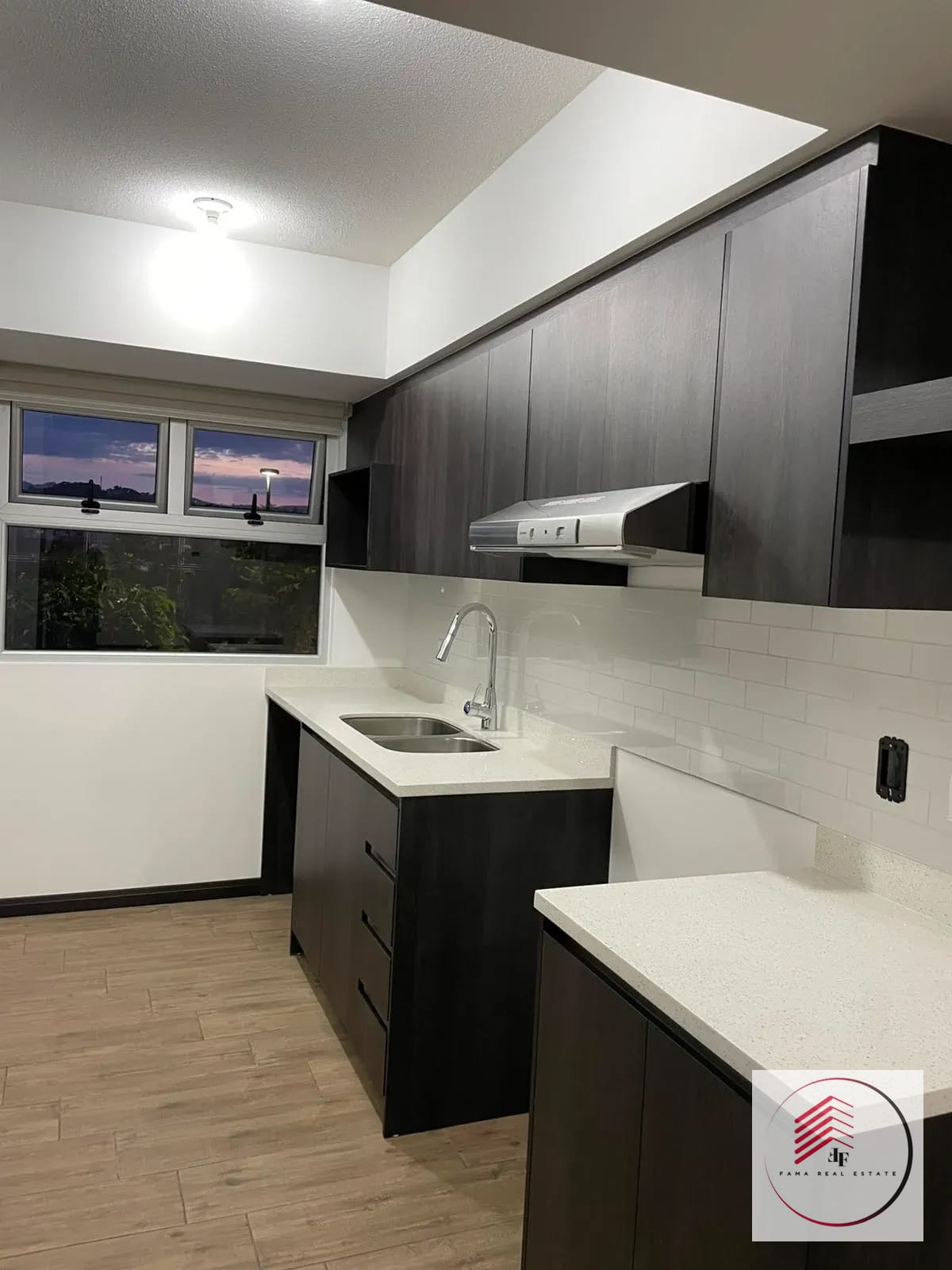 Vendo Casa Condado el Naranjo, Zona 4 Mixco — Casa en Venta en Condado Naranjo, Zona 4 Mixco, Guatemala, Ciudad — foto 5 de 11