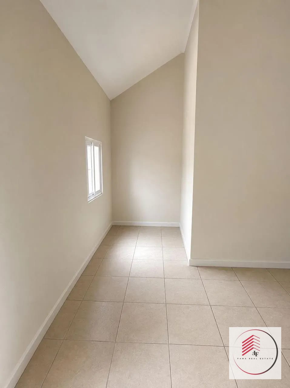 *rento Villa Serena, Condado el Naranjo, Zona 4 Mixco* — Casa en Alquiler en Zona 4 Mixco, Guatemala, Ciudad — foto 4 de 11