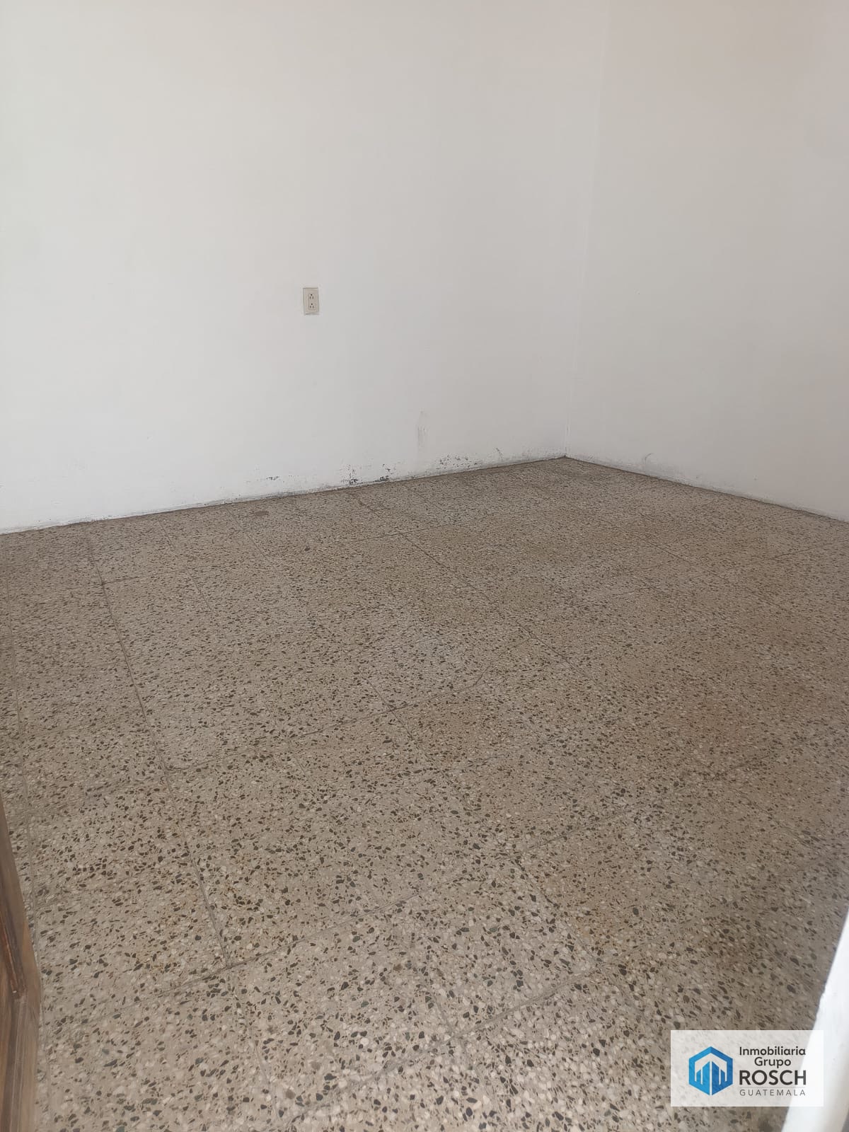 Casa en Venta para Remodelar Antigua Guatemala — Casa en Venta en Dentro del Casco, Antigua, Sacatepéquez — foto 4 de 6