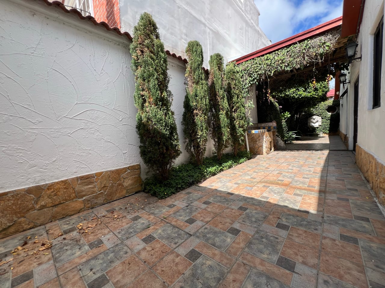 Alquiler casa de 1 Nivel y 4 Dormitorios | Terravista Km 16.5 Carr. Olmeca — Casa en Alquiler en Terravista, Carretera a El Salvador, Guatemala, Ciudad — foto 1 de 16