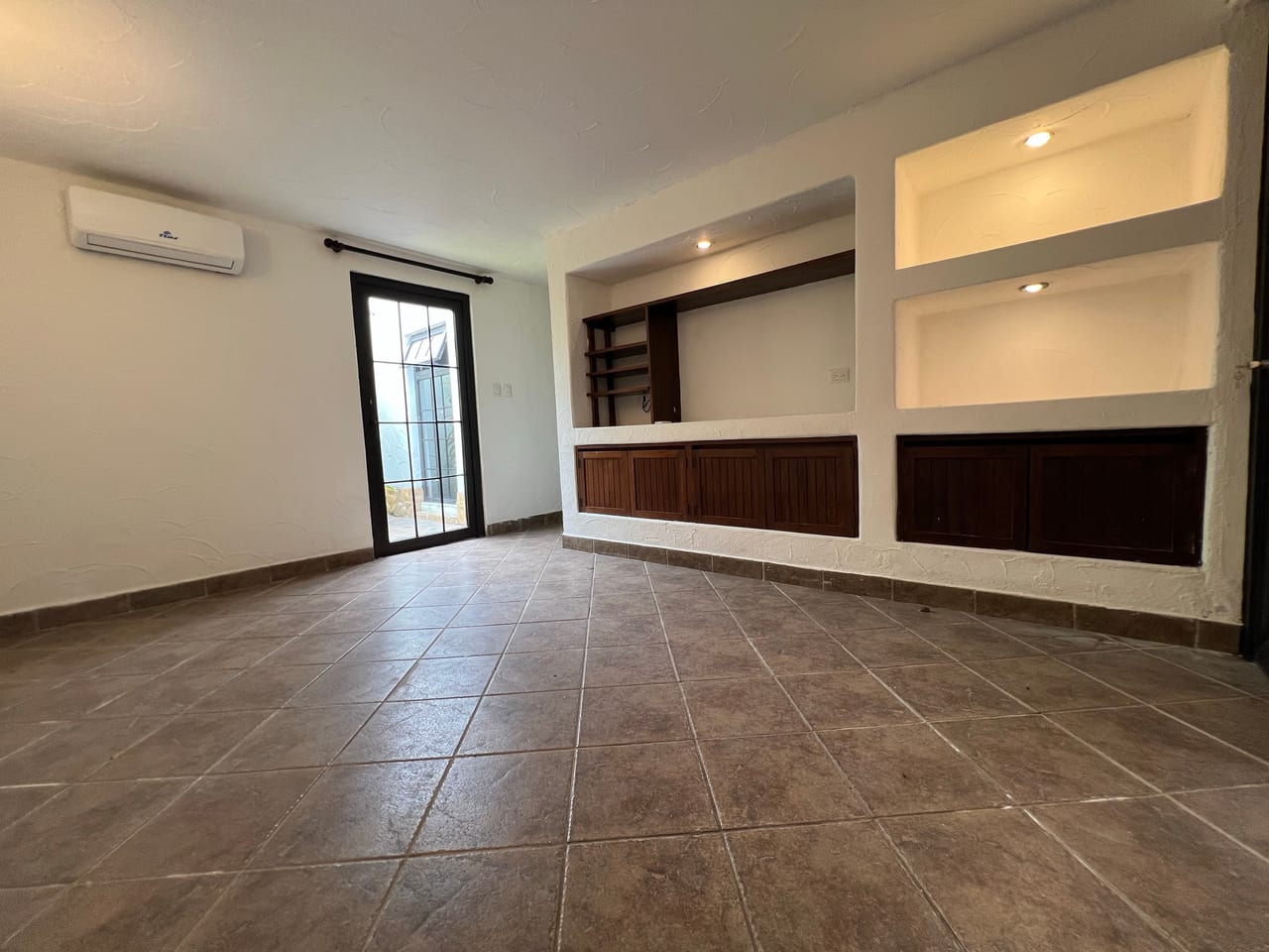Alquiler casa de 1 Nivel y 4 Dormitorios | Terravista Km 16.5 Carr. Olmeca — Casa en Alquiler en Terravista, Carretera a El Salvador, Guatemala, Ciudad — foto 8 de 16