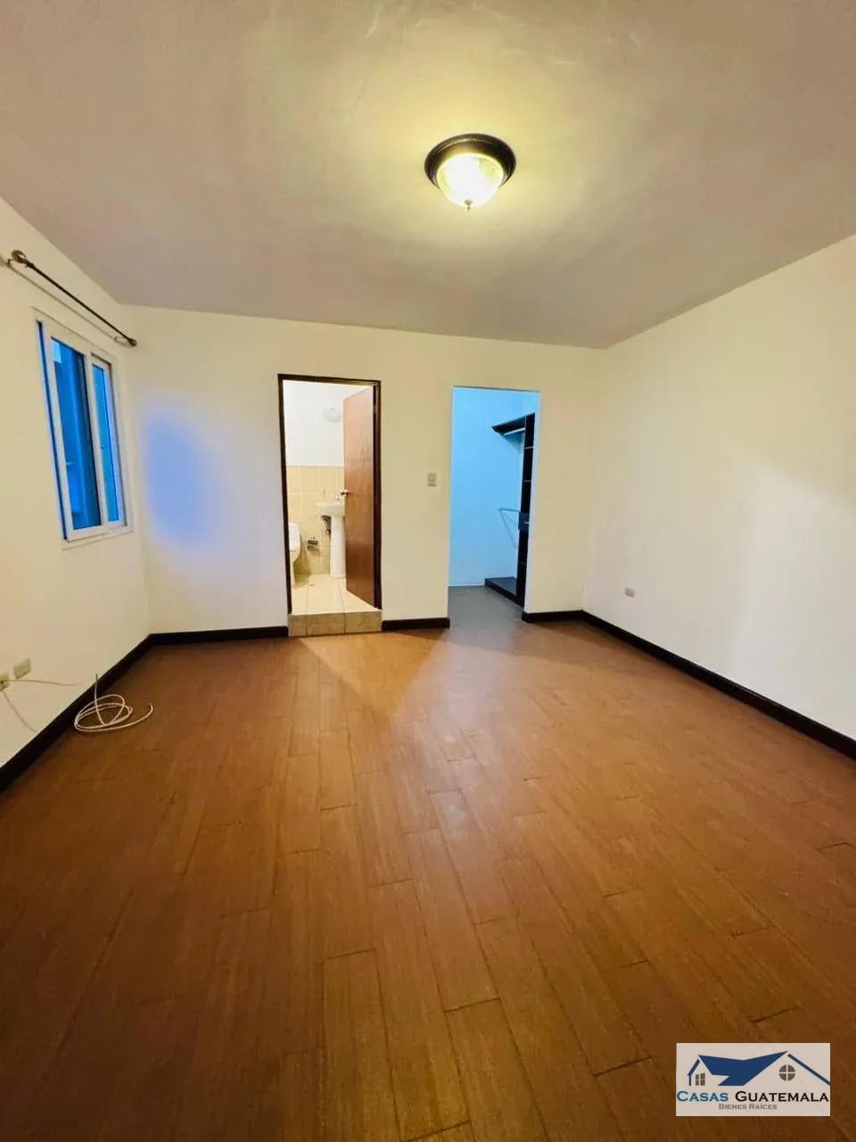 Casa en Venta km. 16.5 Carr. al Salvador Ingreso Olmeca — Casa en Venta en Bosques de Arrazola, Carretera a El Salvador, Guatemala, Ciudad — foto 9 de 17
