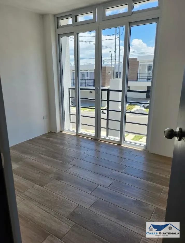 Vendo Casa Carr. al Salvador Cruce a Olmeca — Casa en Venta en Carretera a El Salvador, Guatemala, Ciudad — foto 12 de 16
