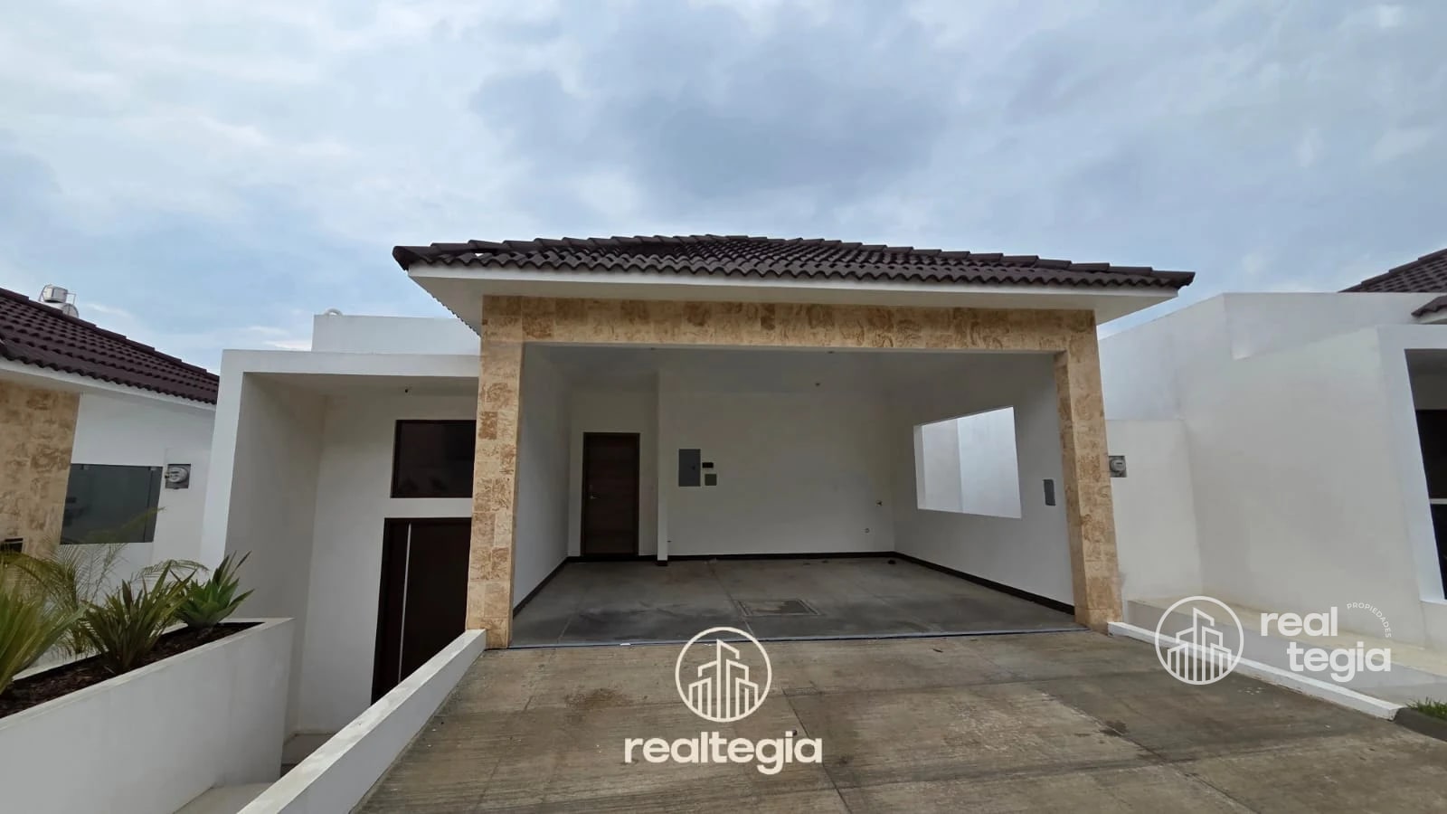 CASAS ALTOS DE LOMAS DE SAN ISIDRO ZONA 16 — Casa en Venta en Zona 16, Guatemala, Ciudad — foto 6 de 17