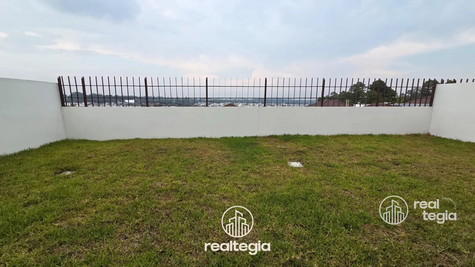 CASAS ALTOS DE LOMAS DE SAN ISIDRO ZONA 16 — Casa en Venta en Zona 16, Guatemala, Ciudad — foto 16 de 17