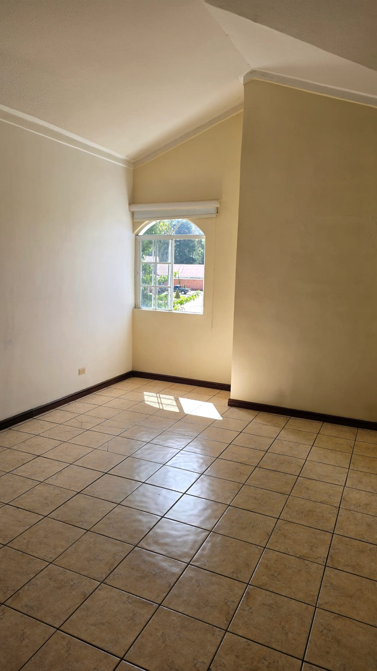 Preciosa casa en Alquiler en reconocido Condominio Santa Anita II — Casa en Alquiler en km 16-20, Carretera a El Salvador, Guatemala, Ciudad — foto 10 de 10