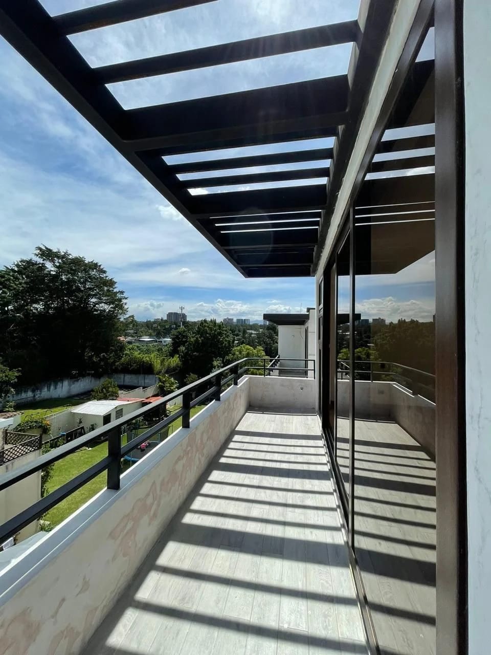 Vendo casa dentro de condominio en zona 15 — Casa en Venta en Zona 15, Guatemala, Ciudad — foto 8 de 10