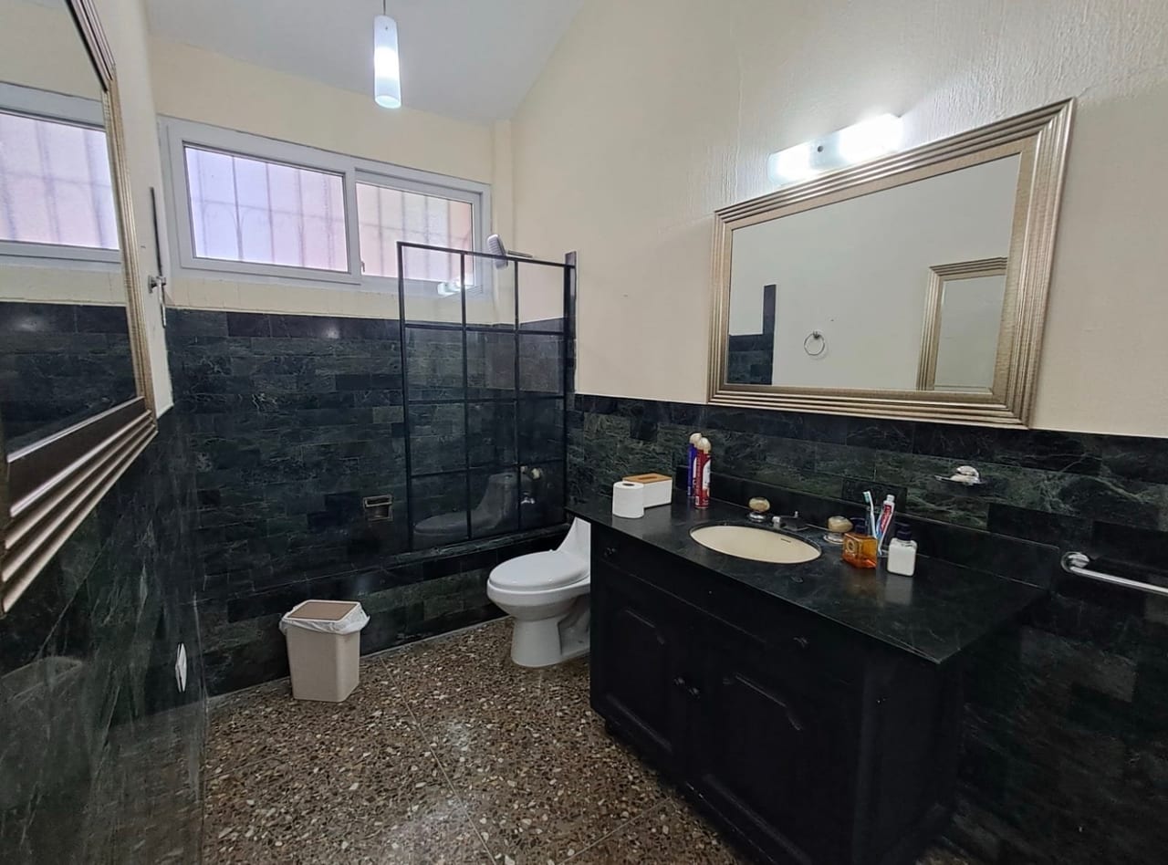 Casa Comercial en Renta - Zona 10 — Casa en Alquiler en Zona 10, Guatemala, Ciudad — foto 5 de 17