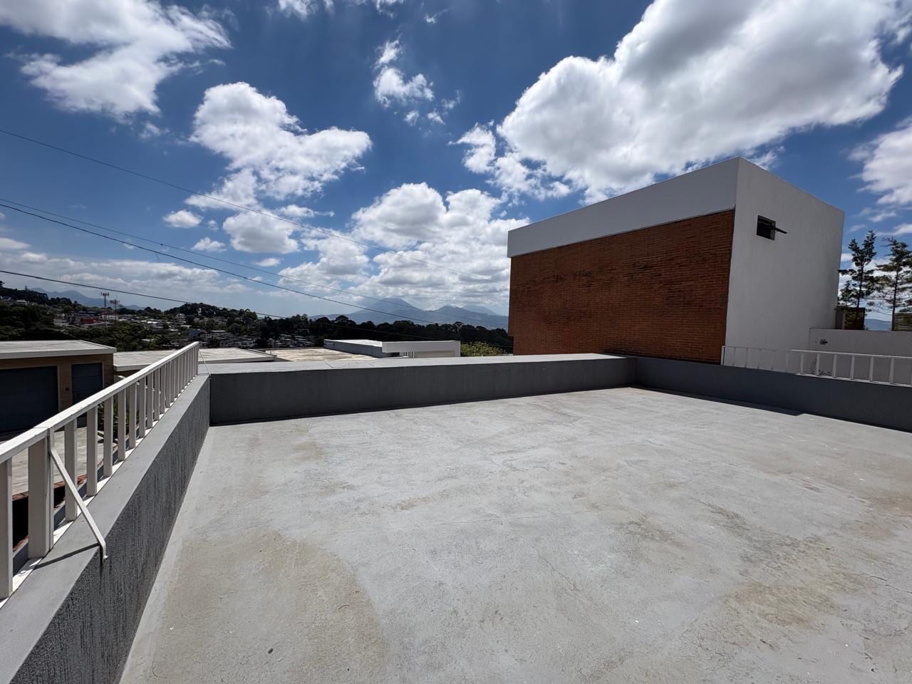 Casa en Renta - El Prado Zona 10 — Casa en Alquiler en El Prado, Zona 10, Guatemala, Ciudad — foto 10 de 17