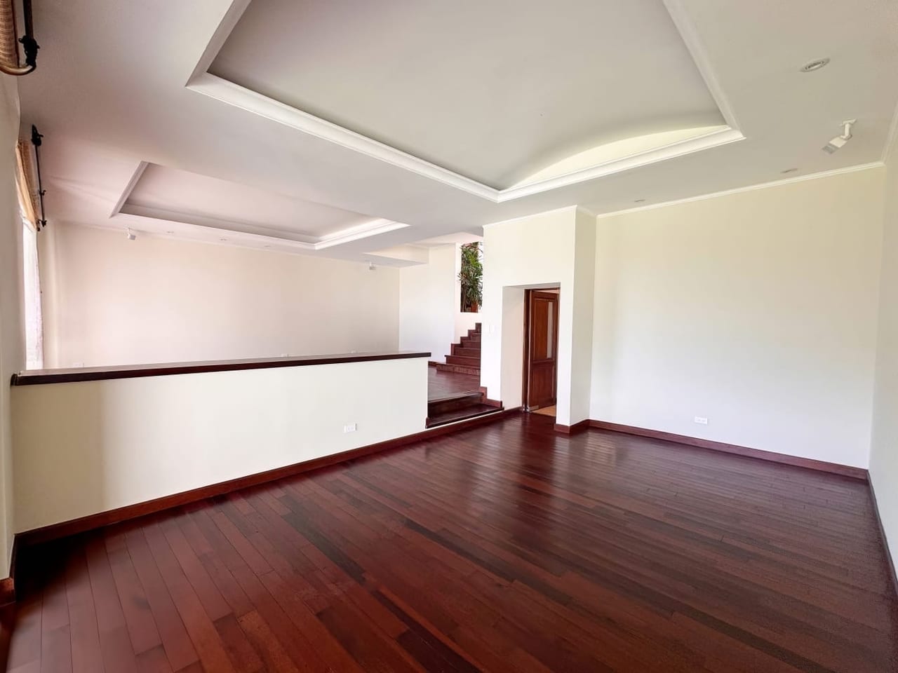 Casa en Venta frente Área verde - Portal de Bosque km 23 — Casa en Venta en Portal del Bosque, Carretera a El Salvador, Guatemala, Ciudad — foto 1 de 13