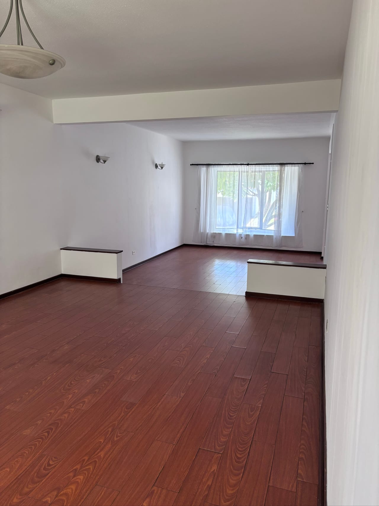 Renta de casa en Vista Hermosa 3, dentro de condominio — Casa en Alquiler en Zona 15, Guatemala, Ciudad — foto 4 de 6