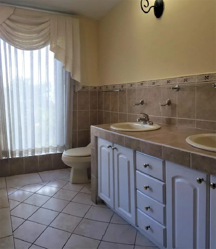 Hermosa casa en venta en San Lazaro zona 15 — Casa en Venta en San Lázaro, Zona 15, Guatemala, Ciudad — foto 10 de 10