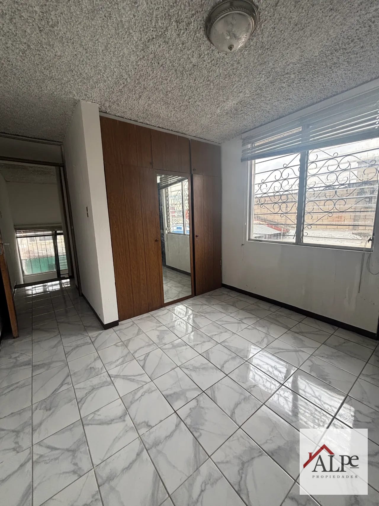 Casa con Apartamento Independiente en Venta — Casa en Venta en Colonia Labor, Zona 5, Guatemala, Ciudad — foto 10 de 12