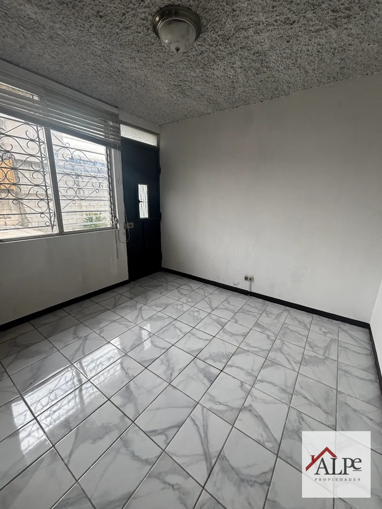Casa con Apartamento Independiente en Venta — Casa en Venta en Colonia Labor, Zona 5, Guatemala, Ciudad — foto 11 de 12