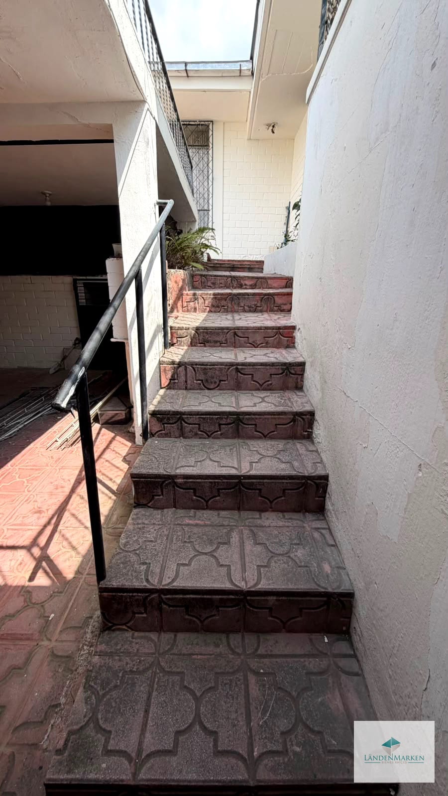 CASA FUERA DE GARITA PARA OFICINAS O VIVIENDA FAMILIAR EN ZONA 7 TIKAL 1 — Casa en Alquiler en Tikal I, Zona 7, Guatemala, Ciudad — foto 8 de 17