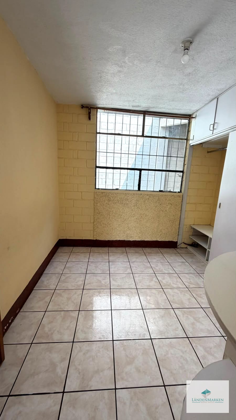 CASA FUERA DE GARITA PARA OFICINAS O VIVIENDA FAMILIAR EN ZONA 7 TIKAL 1 — Casa en Alquiler en Tikal I, Zona 7, Guatemala, Ciudad — foto 14 de 17
