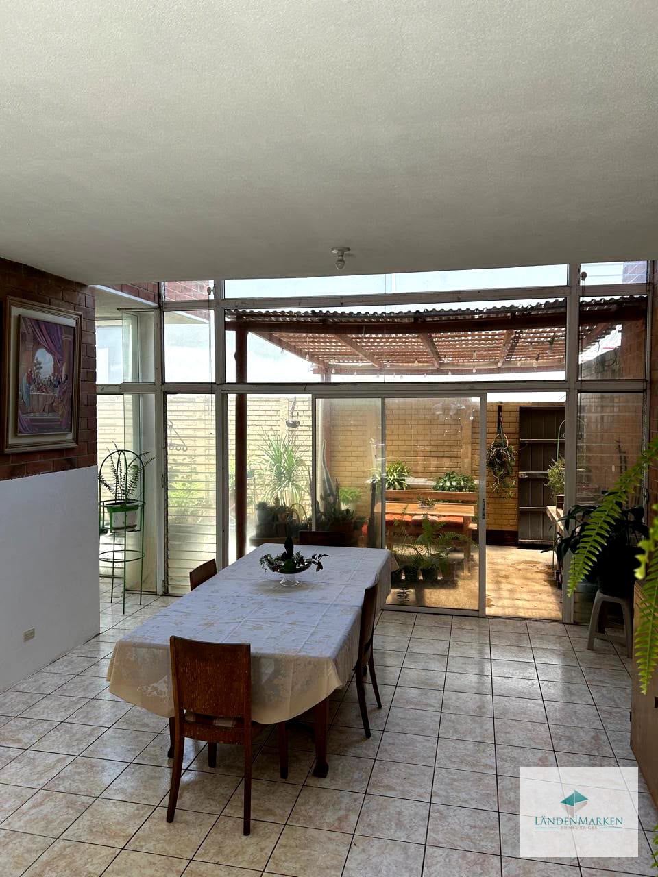 Venta de Amplia Casa de 6 Habitaciones en San Cristobal Sector B7 — Casa en Venta en Zona 8 Mixco, Guatemala, Ciudad — foto 11 de 15