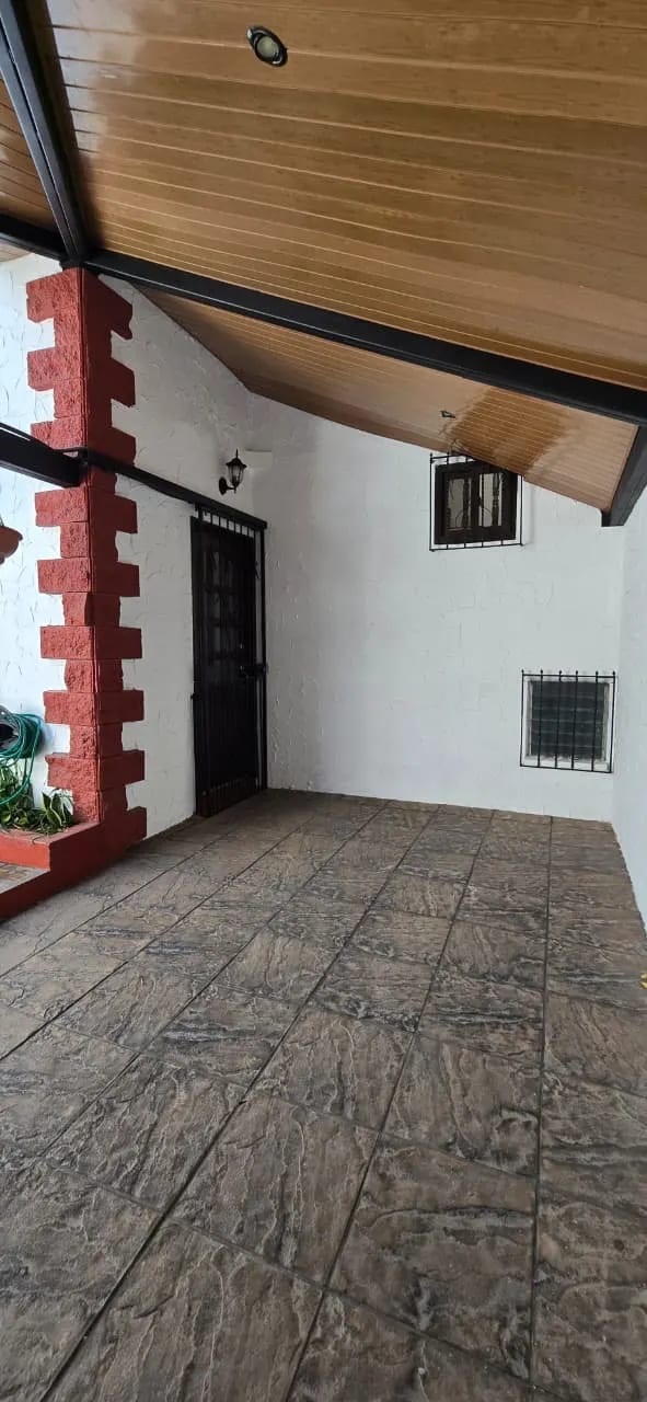 VENTA CASA VALLES DE MARIA ZONA 2 VILLA NUEVA — Casa en Venta en Villa Nueva, Guatemala, Ciudad — foto 2 de 7