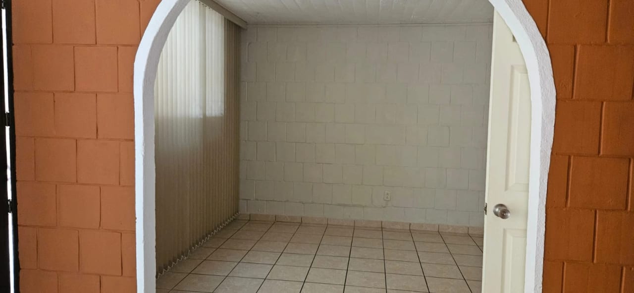 Casa amplia en venta zona 2 de Mixco — Casa en Venta en Zona 2 Mixco, Guatemala, Ciudad — foto 3 de 12
