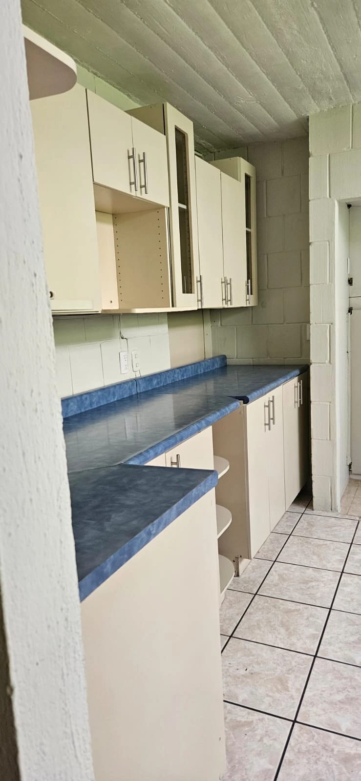 Casa amplia en venta zona 2 de Mixco — Casa en Venta en Zona 2 Mixco, Guatemala, Ciudad — foto 4 de 12