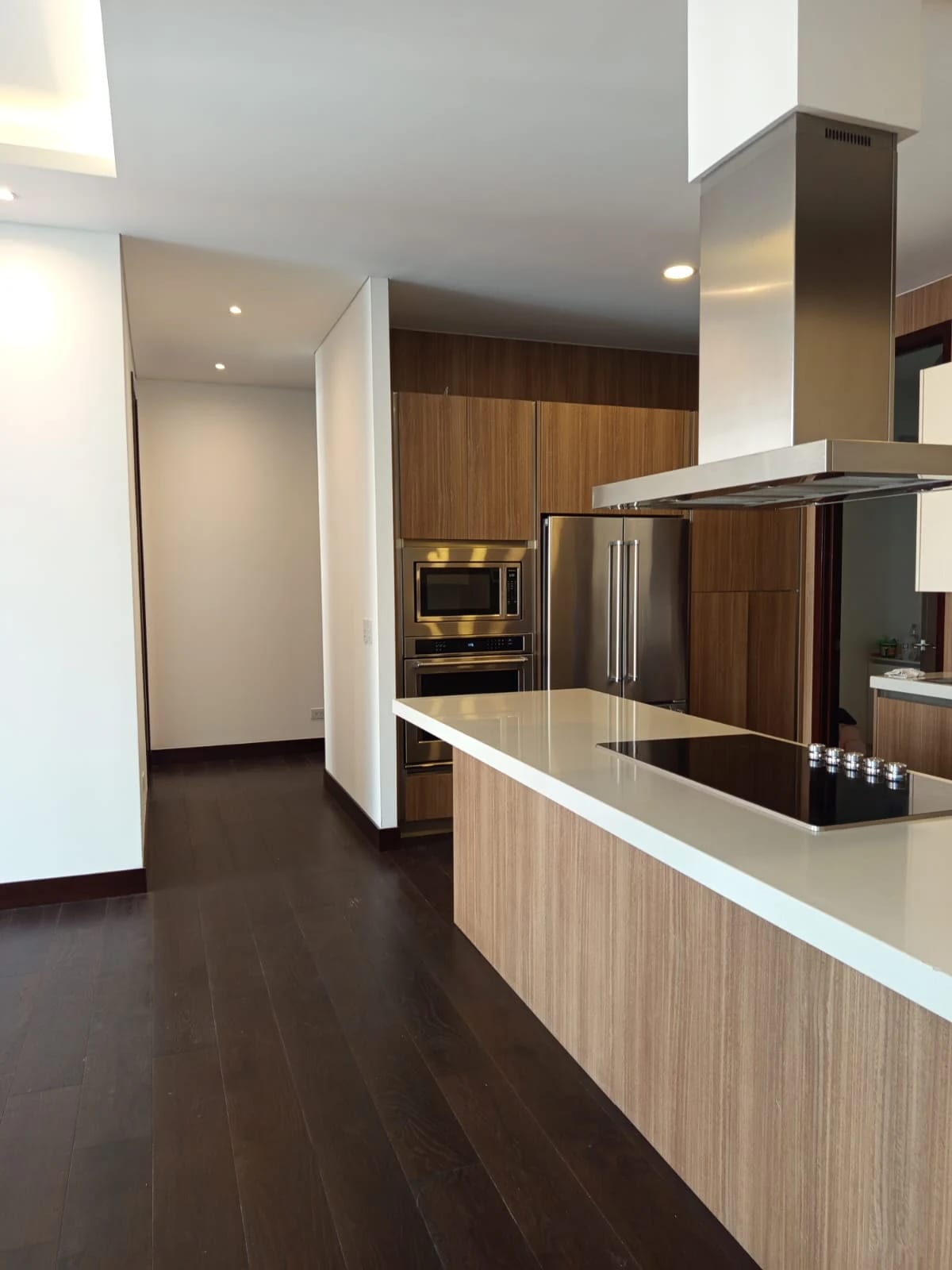 Apartamento en Zona 14 — Disponible en Venta y Renta — Apartamento en Alquiler en Zona 14, Guatemala, Ciudad — foto 13 de 17