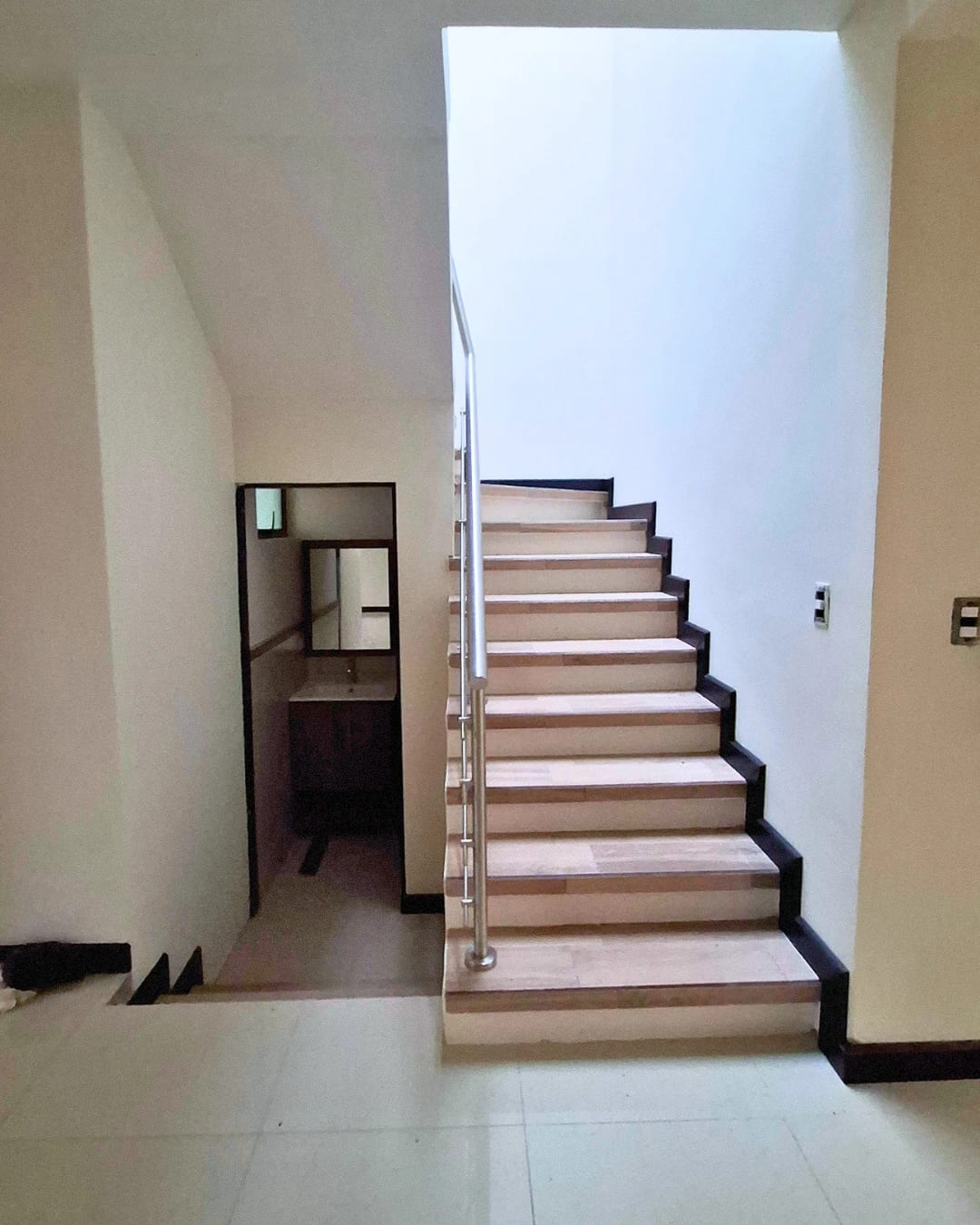 Casa en venta en zona 16, Hacienda Real — Casa en Venta en Hacienda Real, Zona 16, Guatemala, Ciudad — foto 6 de 10