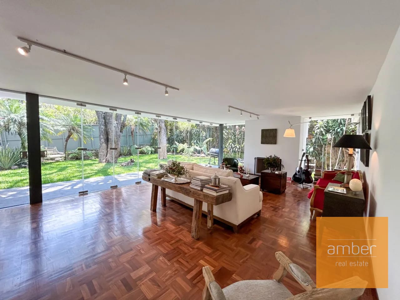 Casa en zona 14 — Casa en Venta en Zona 14, Guatemala, Ciudad — foto 2 de 10