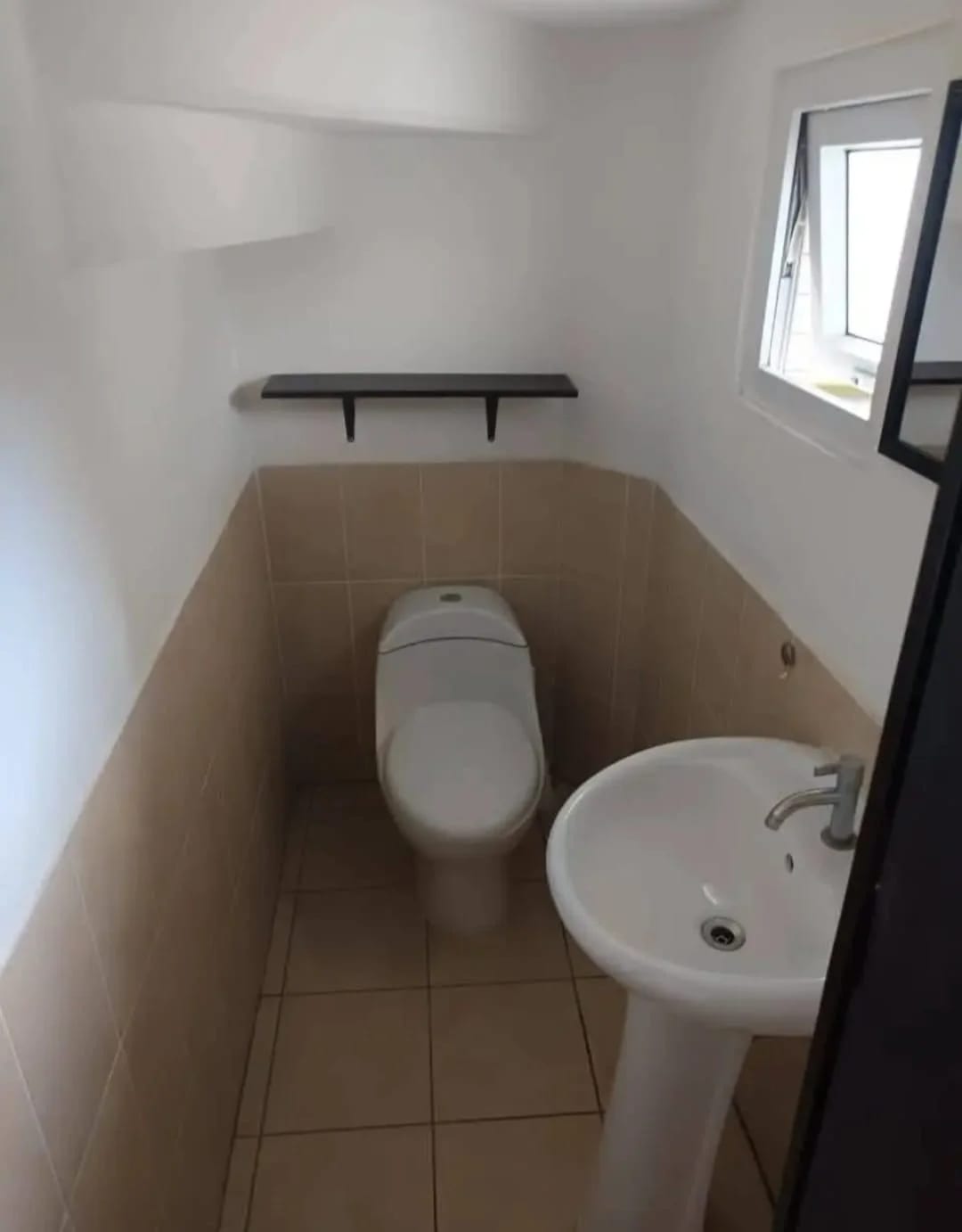 Casa en venta, Paseo de Arrazola, Cruce a Olmeca, Carretera a El Salvador — Casa en Venta en Fraijanes, Carretera a El Salvador, Guatemala, Ciudad — foto 3 de 14