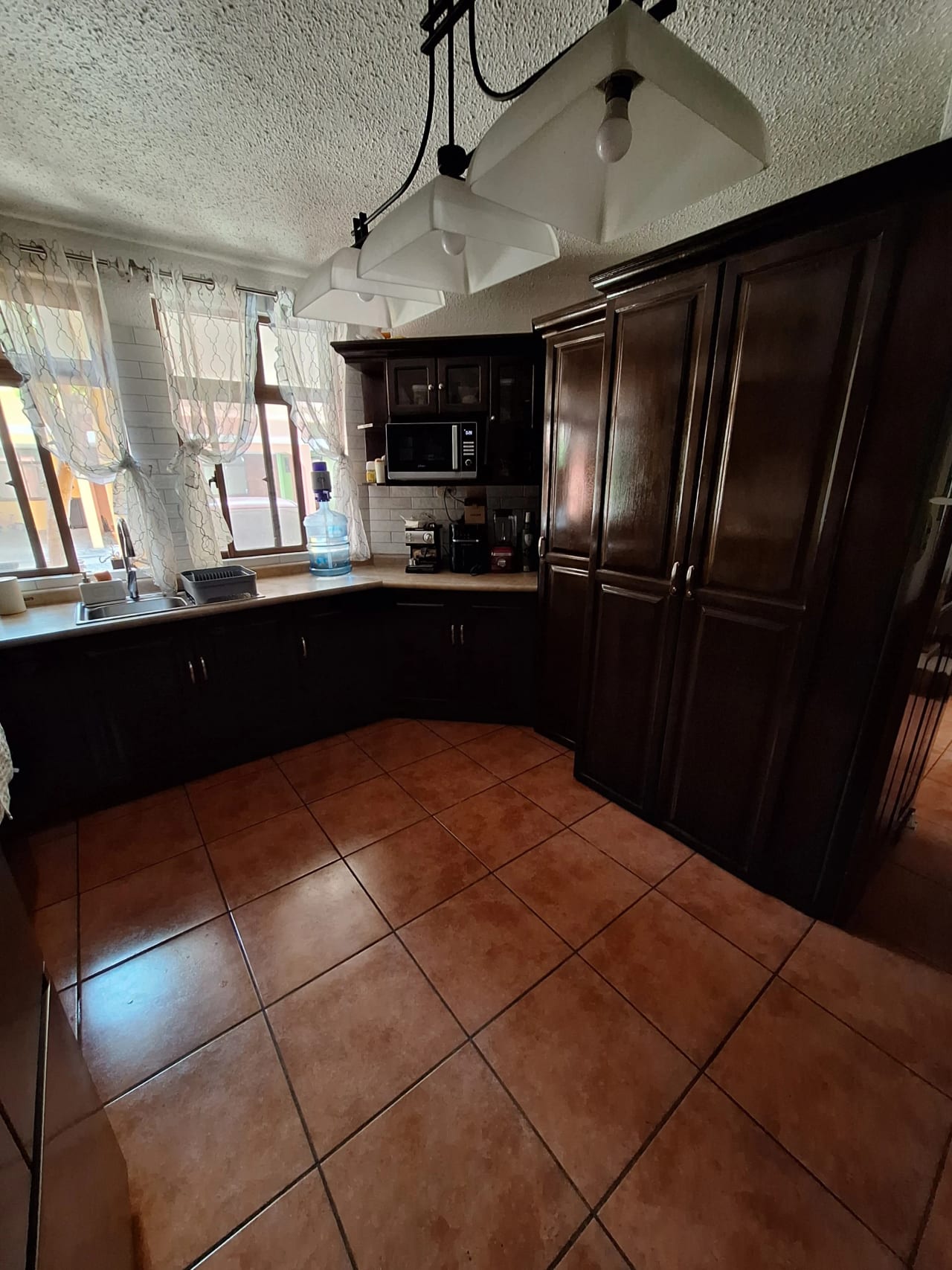 Casa en venta Los Faroles, San Lucas Sacatepéquez — Casa en Venta en San Lucas Sacatepéquez, Sacatepéquez — foto 2 de 13