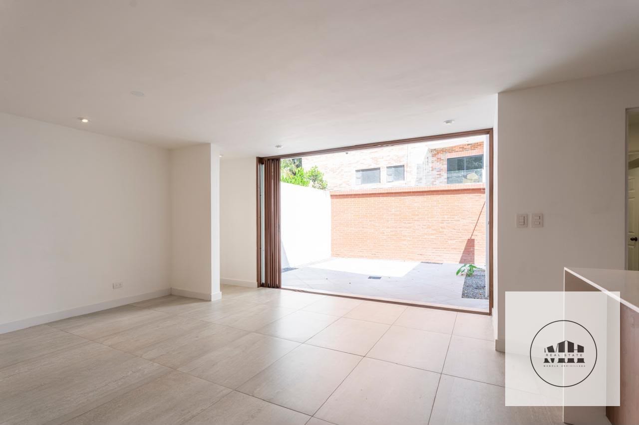 Bella casa remodelada — Casa en Venta en Zona 10, Guatemala, Ciudad — foto 10 de 17
