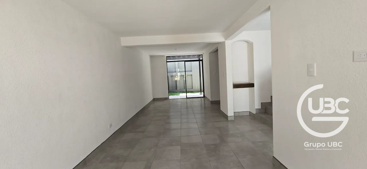 Moderna casa en renta en Santa Lucía Milpas Altas — Casa en Alquiler en Santa Lucía Milpas Altas, Sacatepéquez — foto 2 de 17
